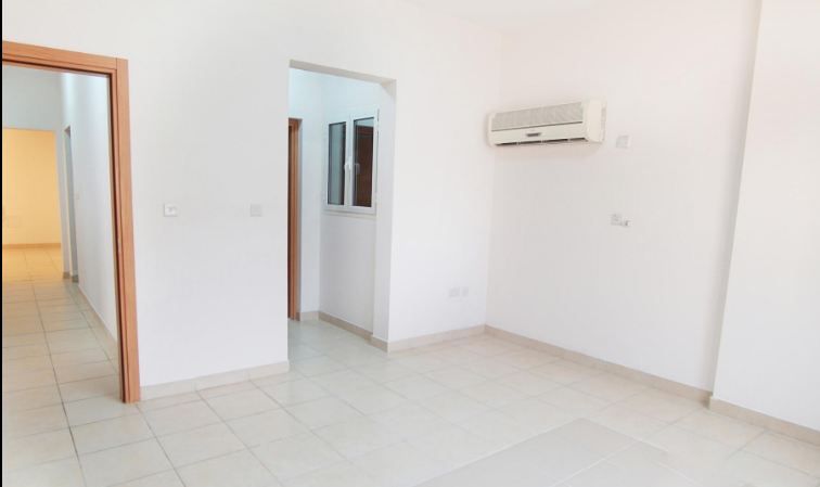 Residential Property 2 Bedrooms U/F Apartment  for rent in Mushaireb , Doha-Qatar #14642 - 2  image 